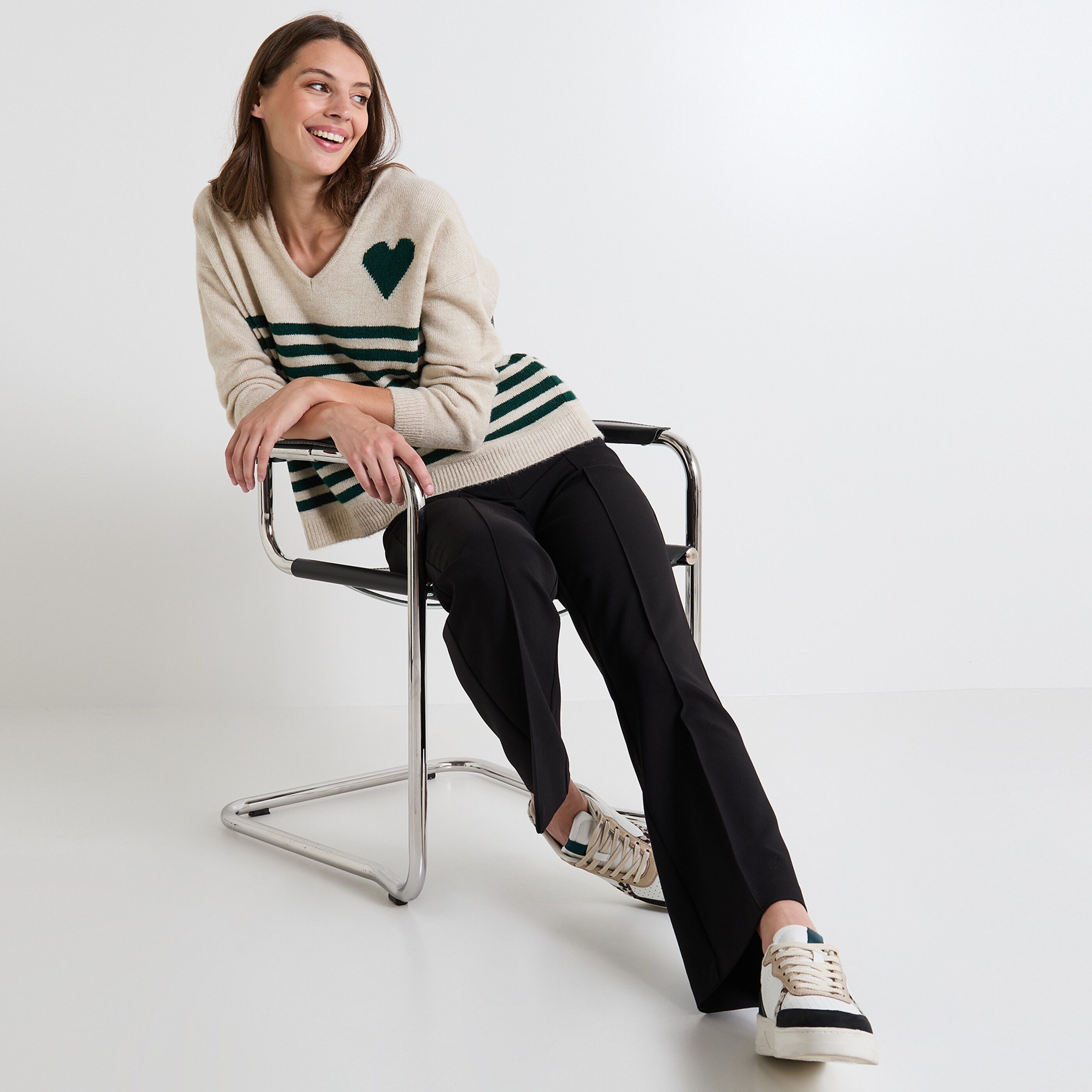Pull col V femme