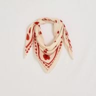Foulard carré motifs cœurs