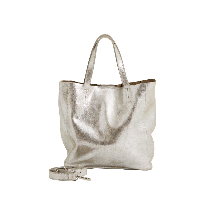 Le sac à main cuir argenté