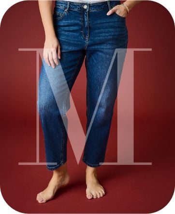 Le jean Mom porté par un mannequin